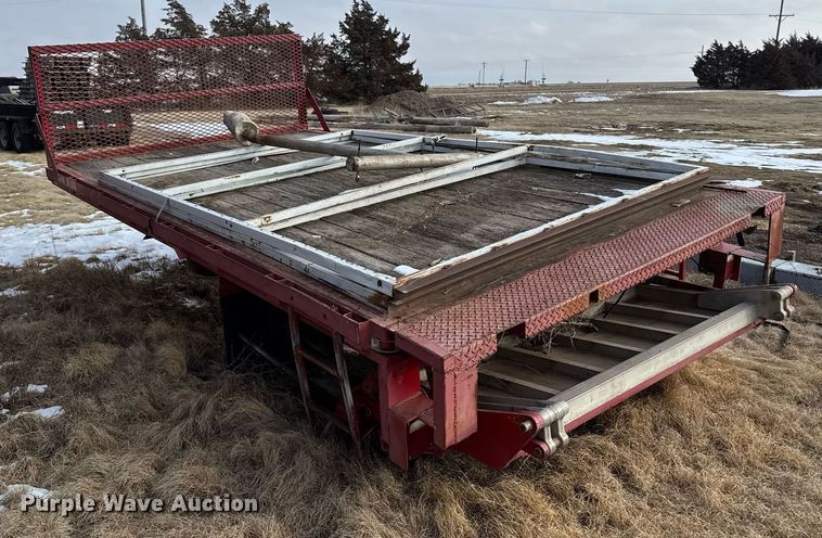 image for item NN9586 Flatbed