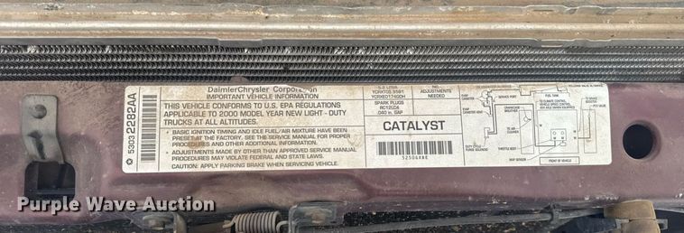 image for item NN9587 2000 Dodge Ram 1500 Club Cab pickup truck