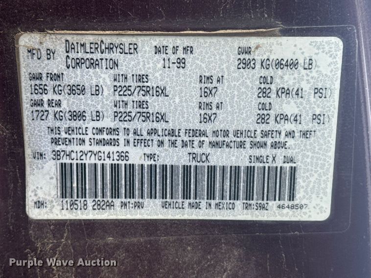 image for item NN9587 2000 Dodge Ram 1500 Club Cab pickup truck