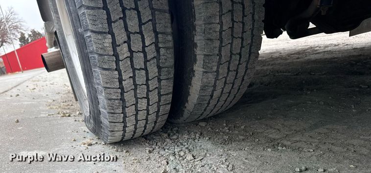 image for item NN9643 2002 Ford E350 ambulance