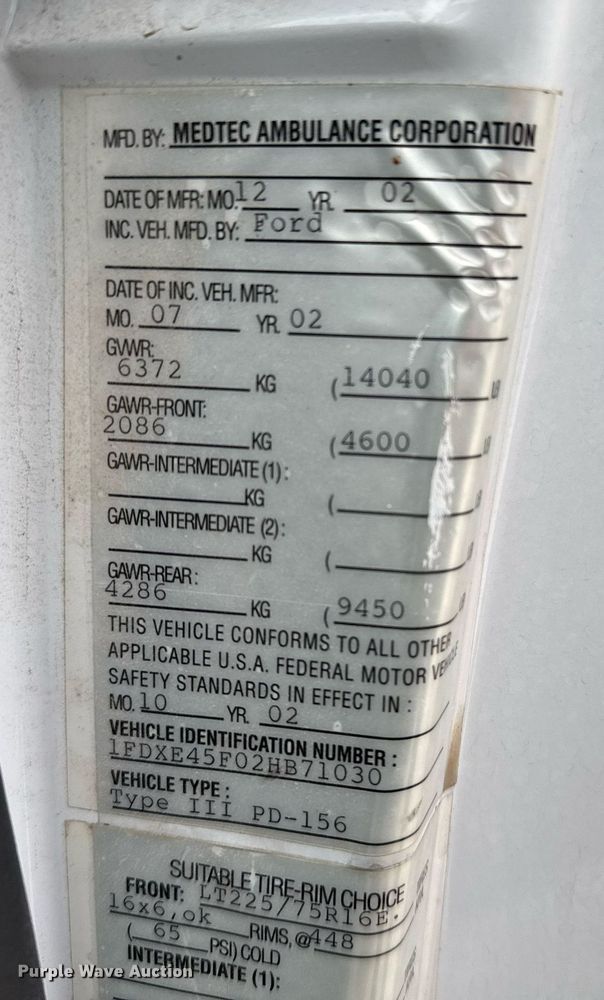 image for item NN9643 2002 Ford E350 ambulance