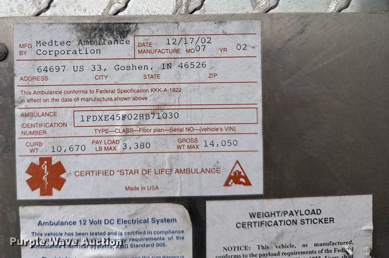 image for item NN9643 2002 Ford E350 ambulance