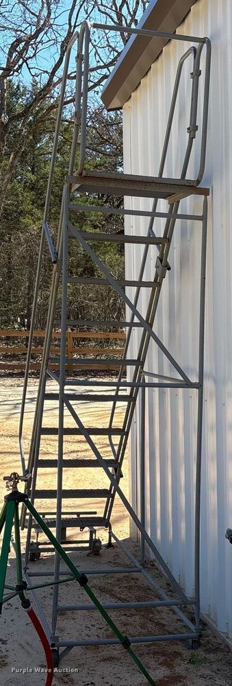 image for item OB9410 Uline rolling stairs