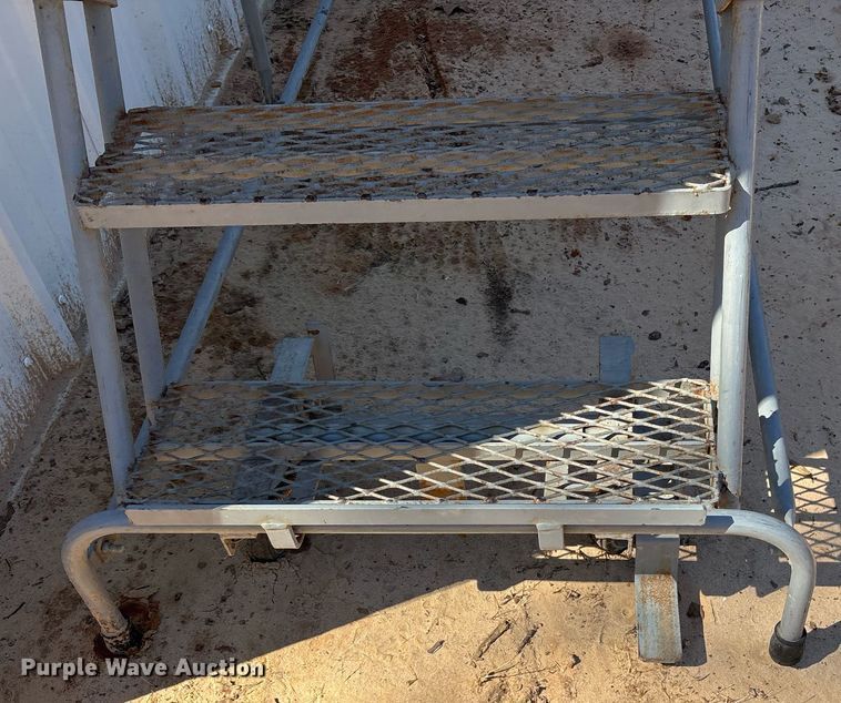 image for item OB9410 Uline rolling stairs