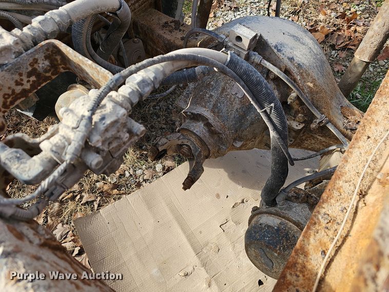 image for item OJ9262 1998 Chevrolet C7500 truck cab and chassis