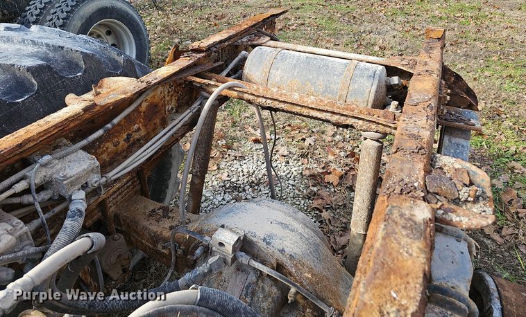 image for item OJ9262 1998 Chevrolet C7500 truck cab and chassis