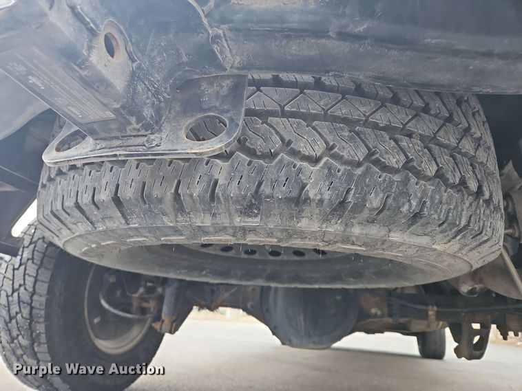 image for item OJ9923 2018 Chevrolet Silverado 1500 Crew Cab pickup truck