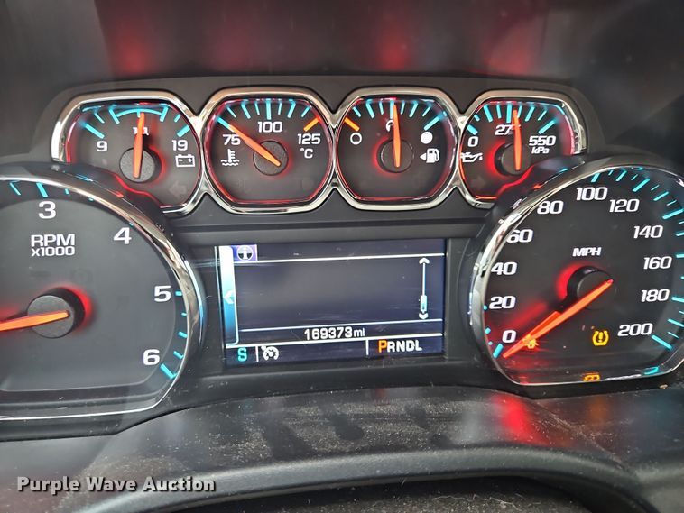 image for item OJ9923 2018 Chevrolet Silverado 1500 Crew Cab pickup truck