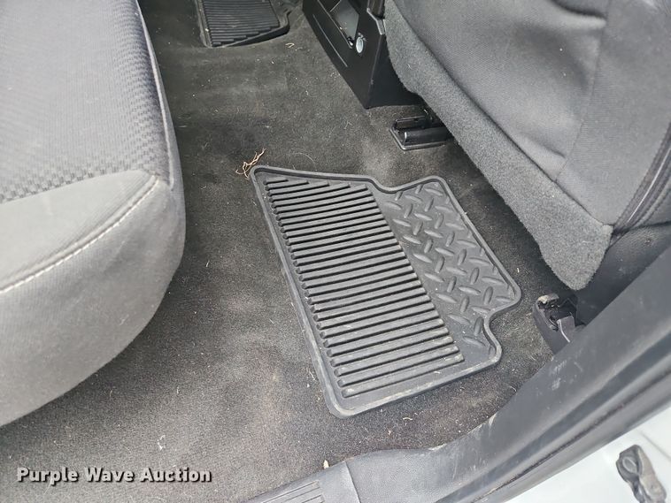 image for item OJ9923 2018 Chevrolet Silverado 1500 Crew Cab pickup truck