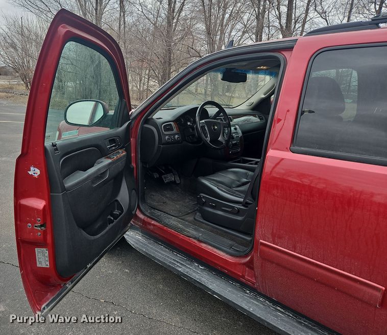 image for item OJ9924 2014 Chevrolet Tahoe LT SUV