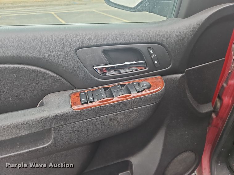 image for item OJ9924 2014 Chevrolet Tahoe LT SUV