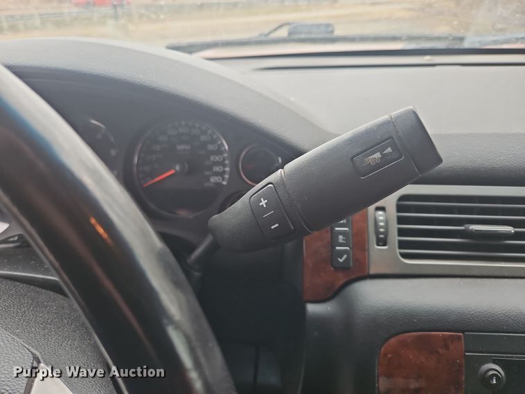 image for item OJ9924 2014 Chevrolet Tahoe LT SUV