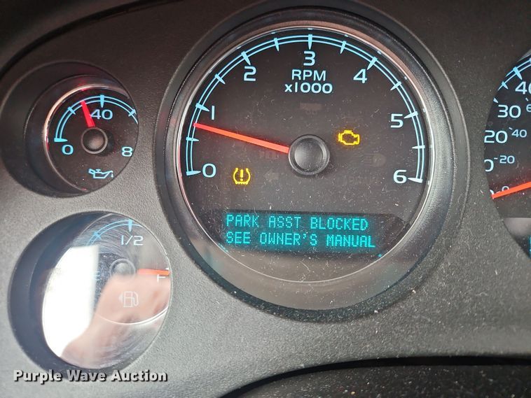 image for item OJ9924 2014 Chevrolet Tahoe LT SUV