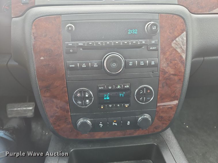 image for item OJ9924 2014 Chevrolet Tahoe LT SUV