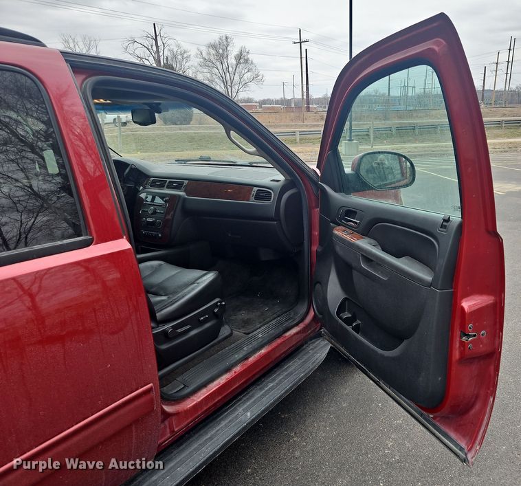 image for item OJ9924 2014 Chevrolet Tahoe LT SUV