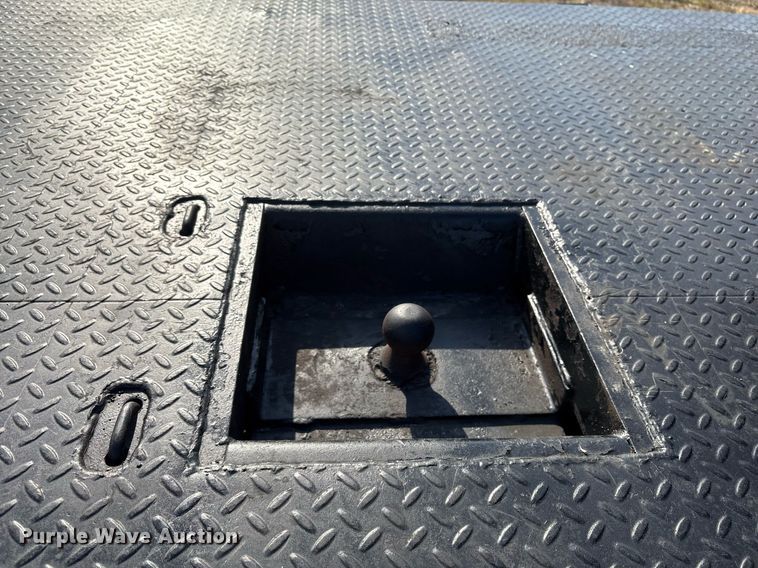 image for item OK9513 2008 Ford F450 Super Duty Crew Cab flatbed truck