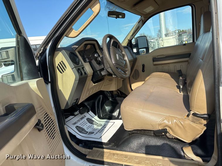 image for item OK9513 2008 Ford F450 Super Duty Crew Cab flatbed truck