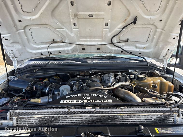 image for item OK9513 2008 Ford F450 Super Duty Crew Cab flatbed truck