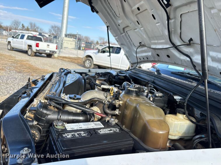 image for item OK9513 2008 Ford F450 Super Duty Crew Cab flatbed truck