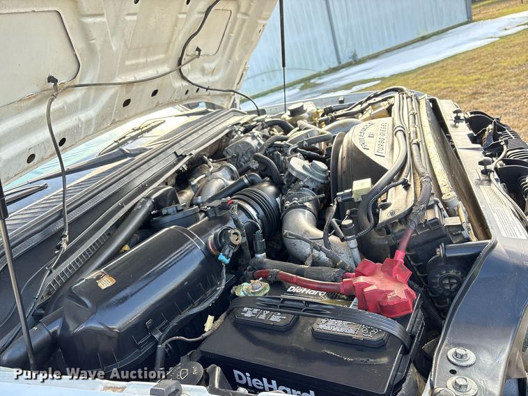 image for item OK9513 2008 Ford F450 Super Duty Crew Cab flatbed truck