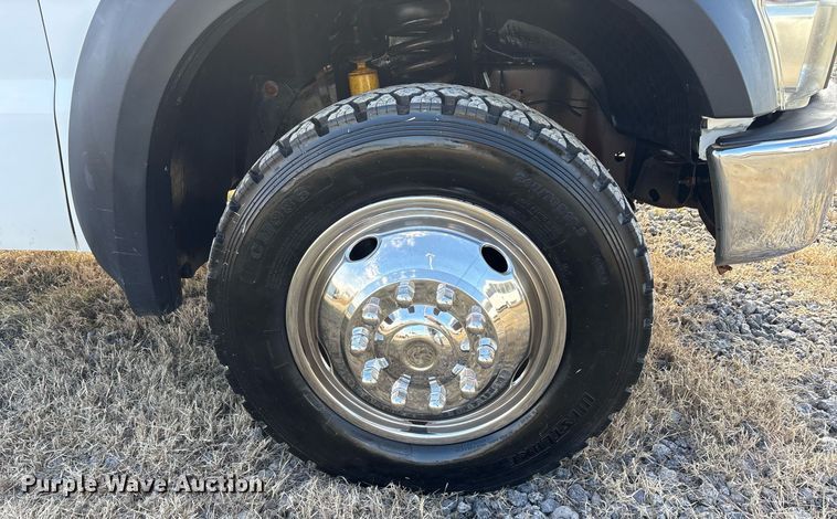 image for item OK9513 2008 Ford F450 Super Duty Crew Cab flatbed truck