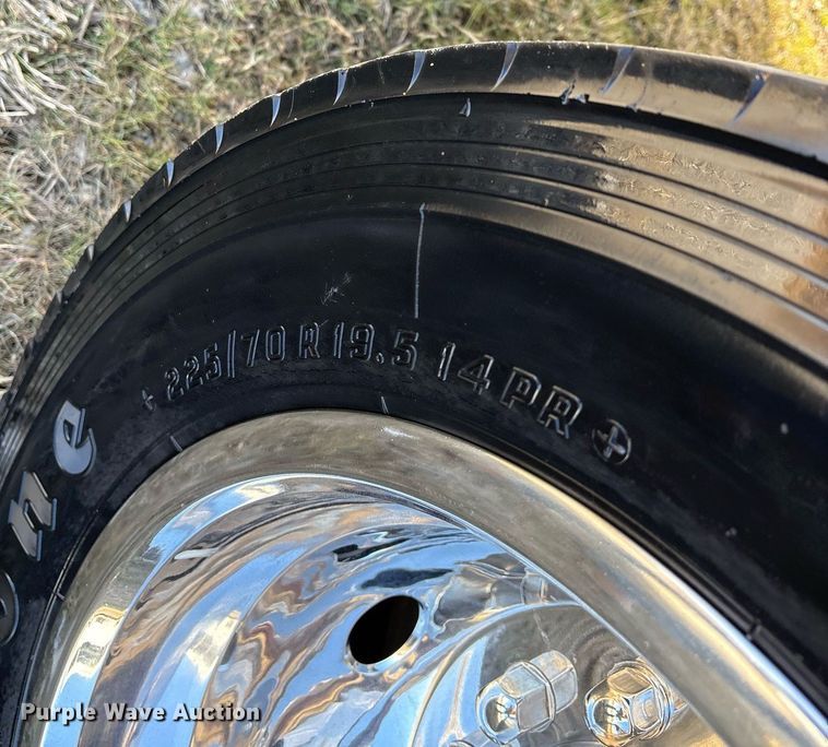 image for item OK9513 2008 Ford F450 Super Duty Crew Cab flatbed truck