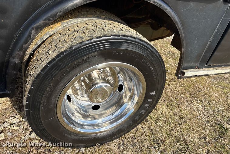 image for item OK9513 2008 Ford F450 Super Duty Crew Cab flatbed truck