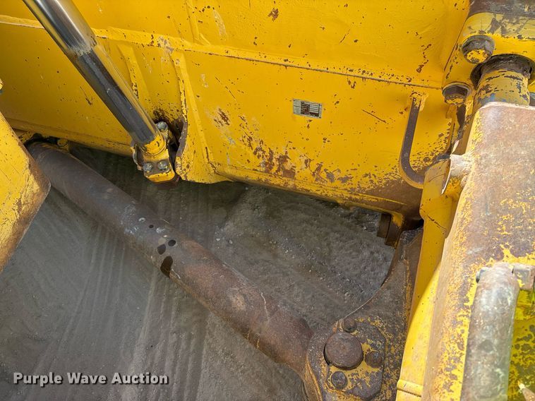 image for item DH8644 2015 Komatsu D155AX-8 dozer