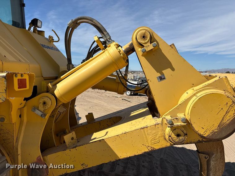 image for item DH8644 2015 Komatsu D155AX-8 dozer
