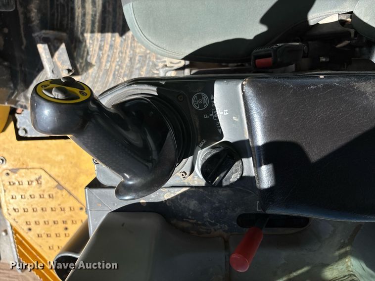 image for item DH8644 2015 Komatsu D155AX-8 dozer