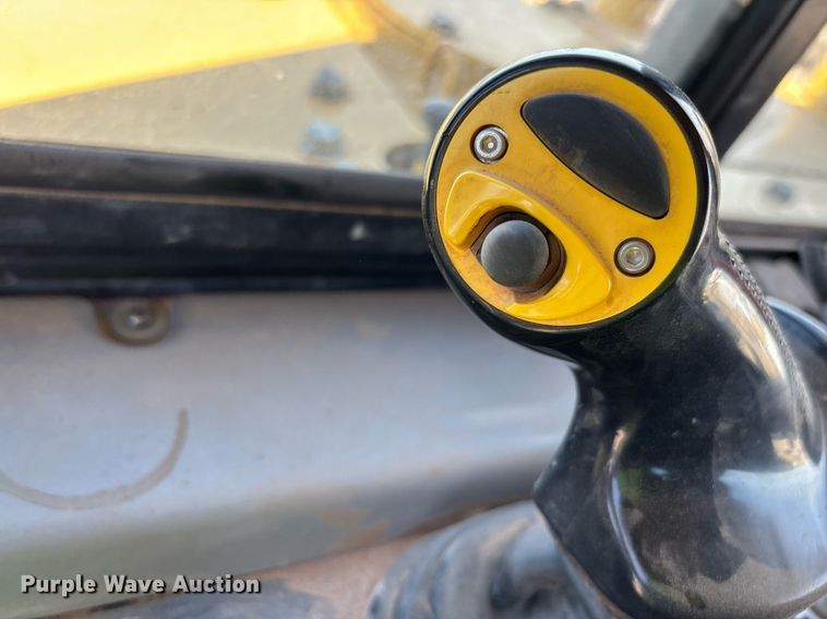 image for item DH8644 2015 Komatsu D155AX-8 dozer