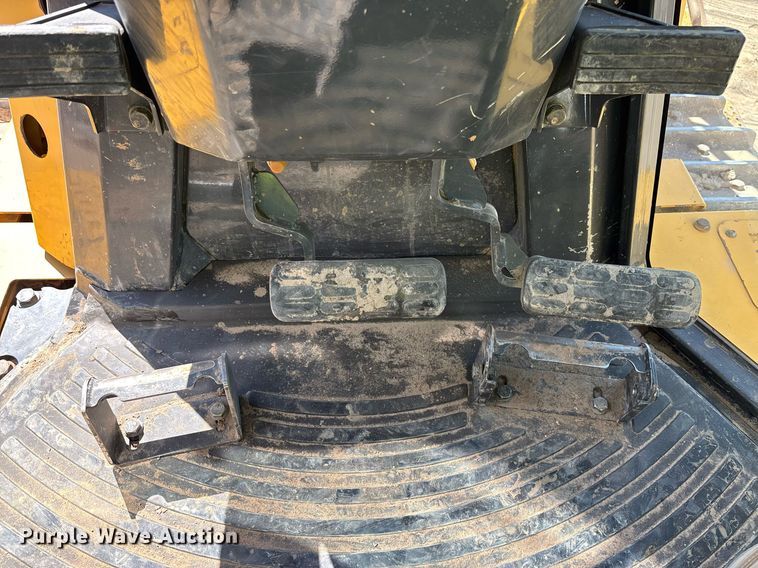 image for item DH8644 2015 Komatsu D155AX-8 dozer