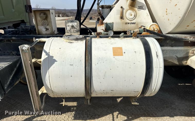 image for item DH9837 2009 Sterling L8500 ready mix truck