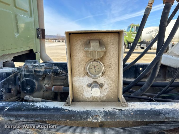 image for item DH9837 2009 Sterling L8500 ready mix truck