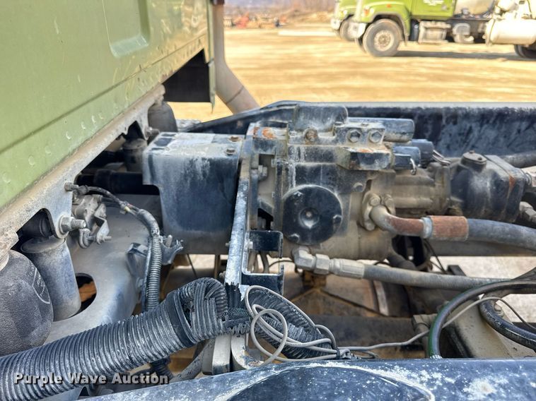 image for item DH9837 2009 Sterling L8500 ready mix truck