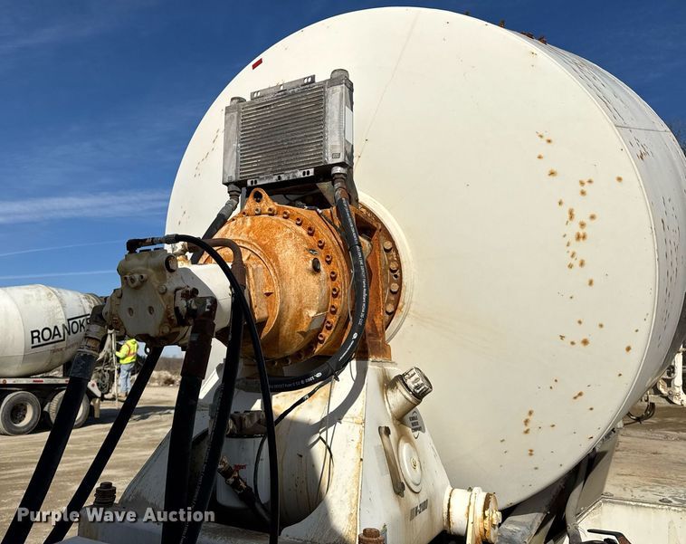 image for item DH9837 2009 Sterling L8500 ready mix truck