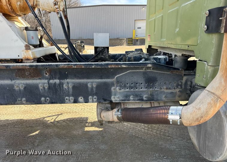 image for item DH9837 2009 Sterling L8500 ready mix truck