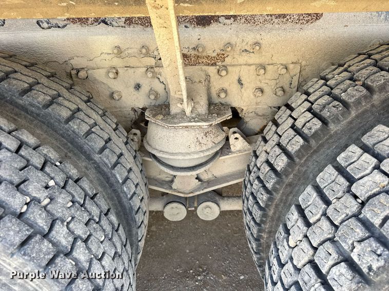 image for item DH9837 2009 Sterling L8500 ready mix truck