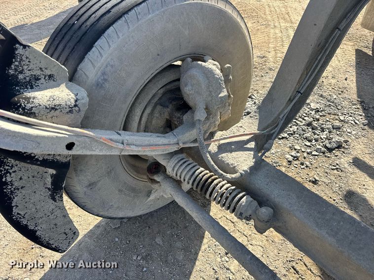 image for item DH9837 2009 Sterling L8500 ready mix truck