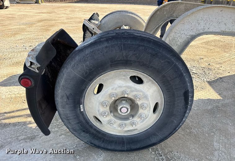 image for item DH9837 2009 Sterling L8500 ready mix truck