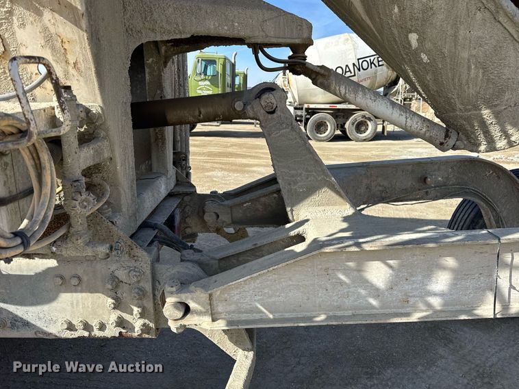 image for item DH9837 2009 Sterling L8500 ready mix truck