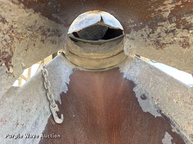 image for item DH9837 2009 Sterling L8500 ready mix truck