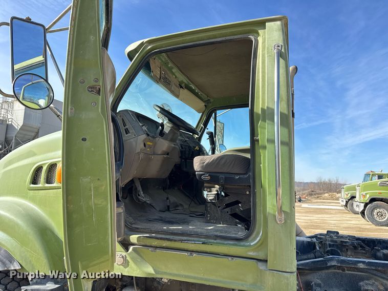 image for item DH9837 2009 Sterling L8500 ready mix truck
