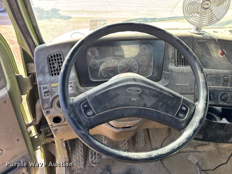 image for item DH9837 2009 Sterling L8500 ready mix truck