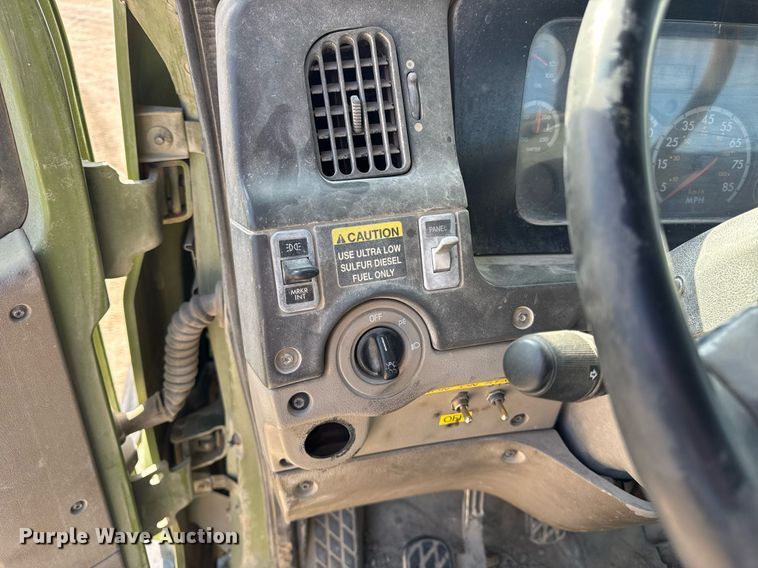 image for item DH9837 2009 Sterling L8500 ready mix truck