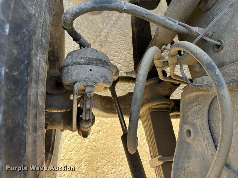 image for item DH9837 2009 Sterling L8500 ready mix truck