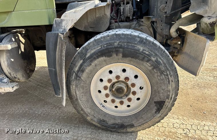 image for item DH9837 2009 Sterling L8500 ready mix truck