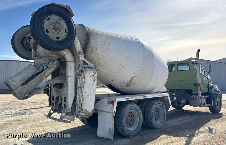 image for item DH9838 2009 Sterling L8500 ready mix truck