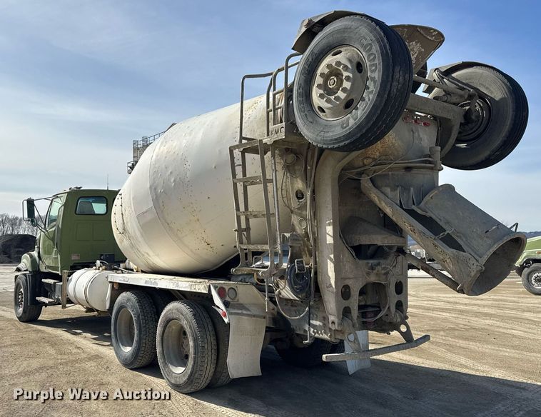 image for item DH9838 2009 Sterling L8500 ready mix truck