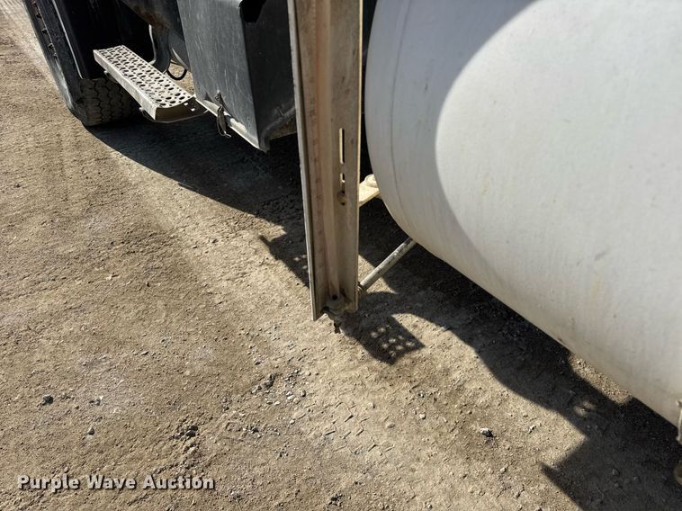 image for item DH9838 2009 Sterling L8500 ready mix truck